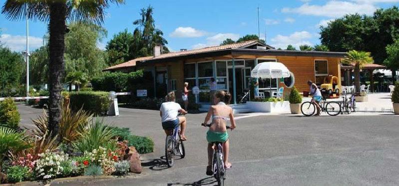 Carisma Holidays - Biscarrosse Exterior photo